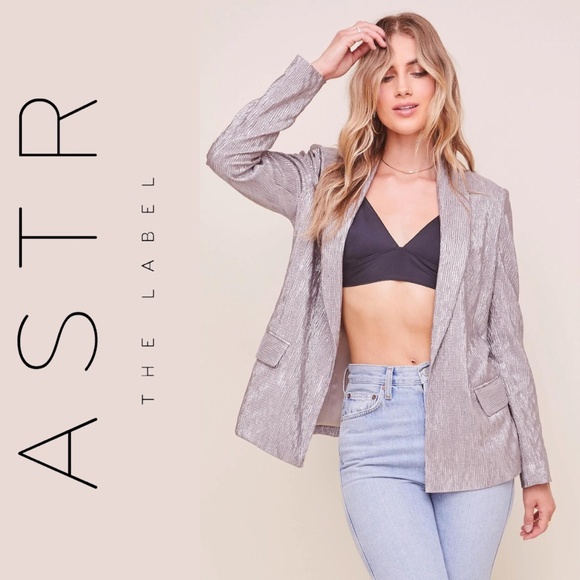 NWT Astr The Label Ayla Metallic Plisse Blazer - Picture 1 of 16